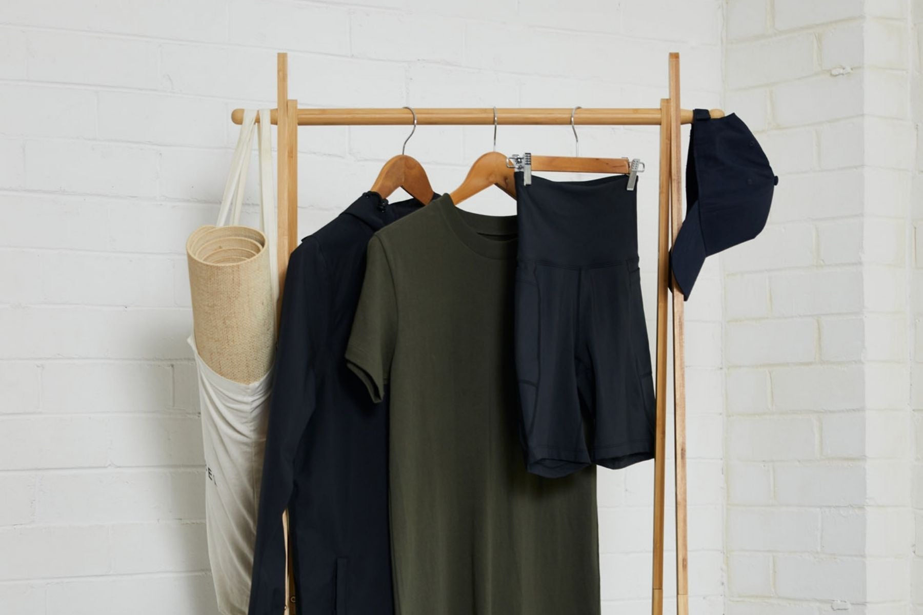 How To: Create a Sustainable Wardrobe