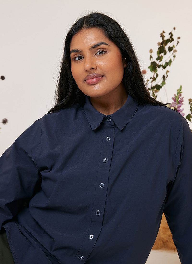 AmbleWomensHikingShirtDarkBlue.jpg